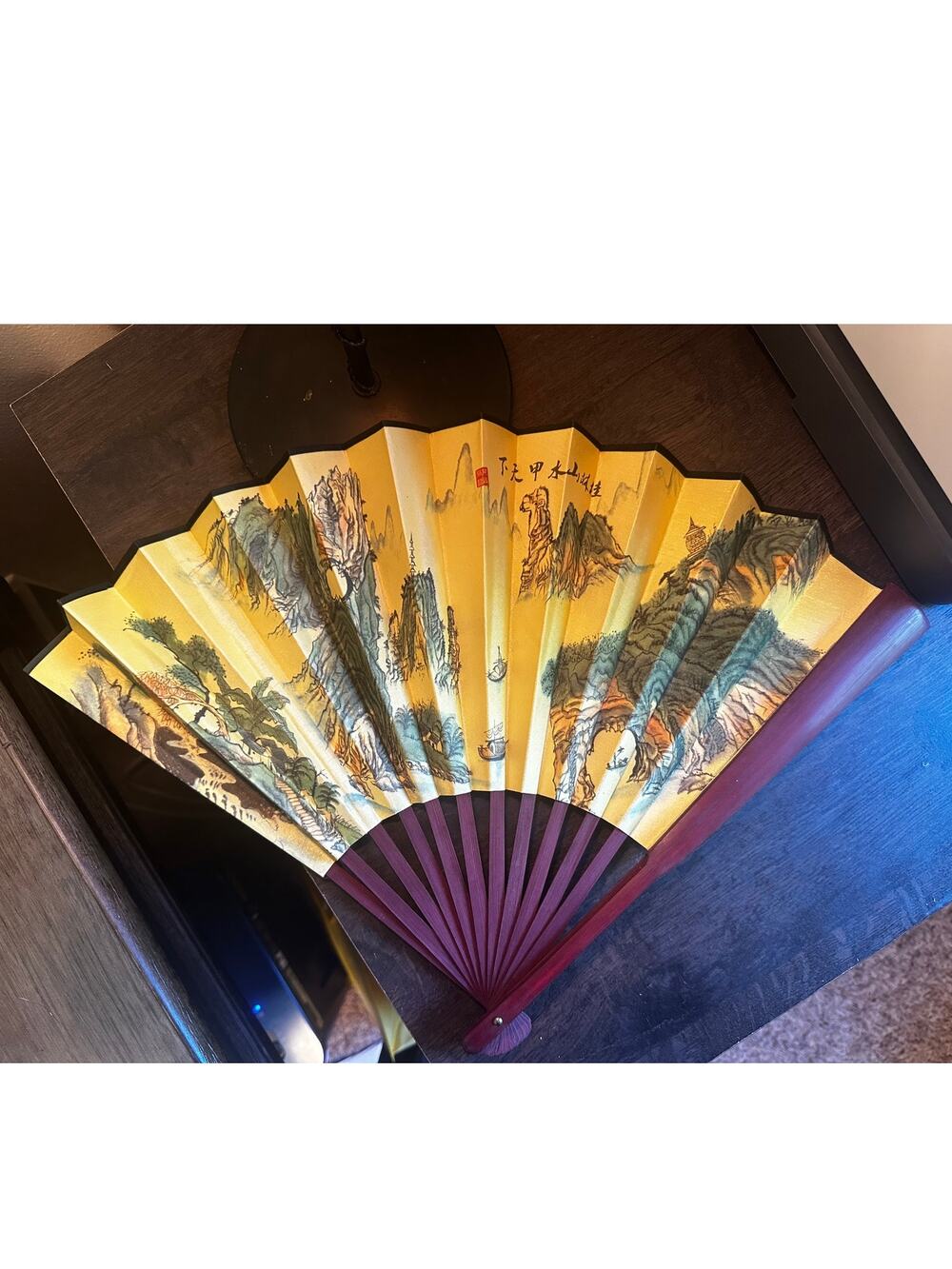 VINTAGE SILK FOLDING ORIENTAL FAN